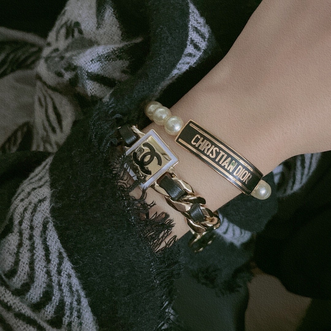 Dior Letter Brand Pearl Bracelet