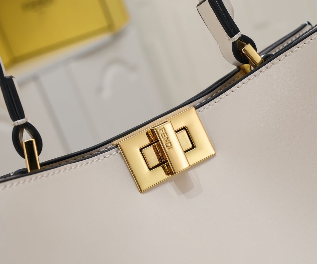 FENDI peeekaboo X-Lite series handbag 3306
