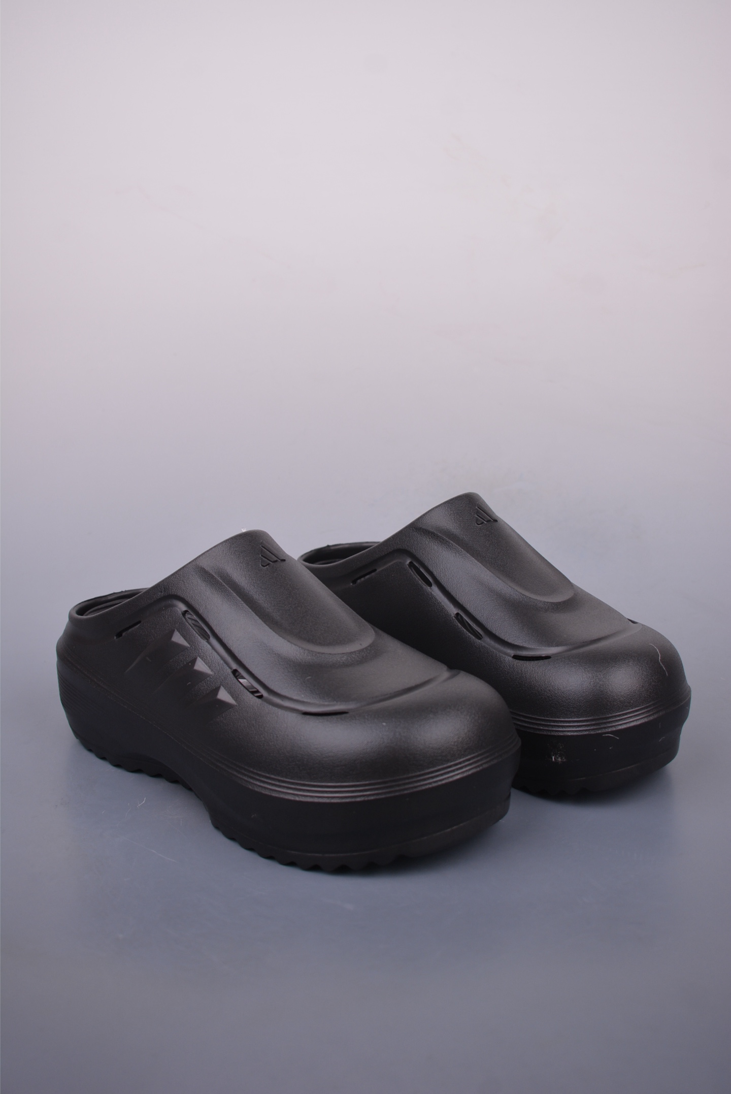 Adidas Ozwave Clog Slides All Black JR6761