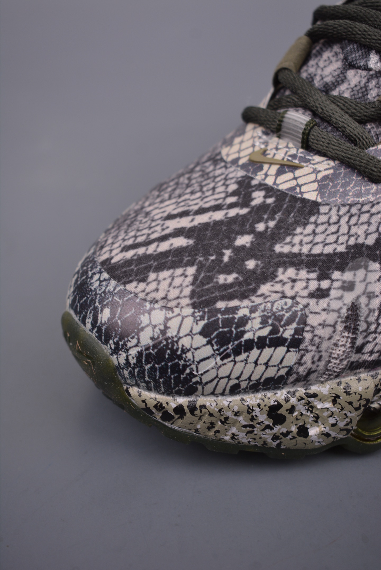 Nike Air Max DN8 Premium Snakeskin