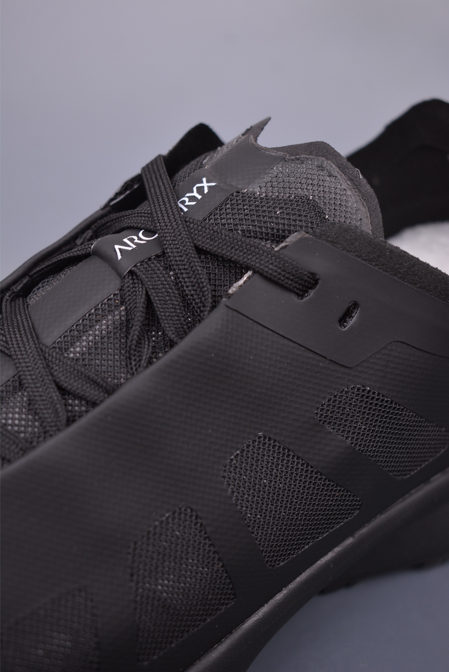Arc'teryx KONSEAL LT W Black 077218