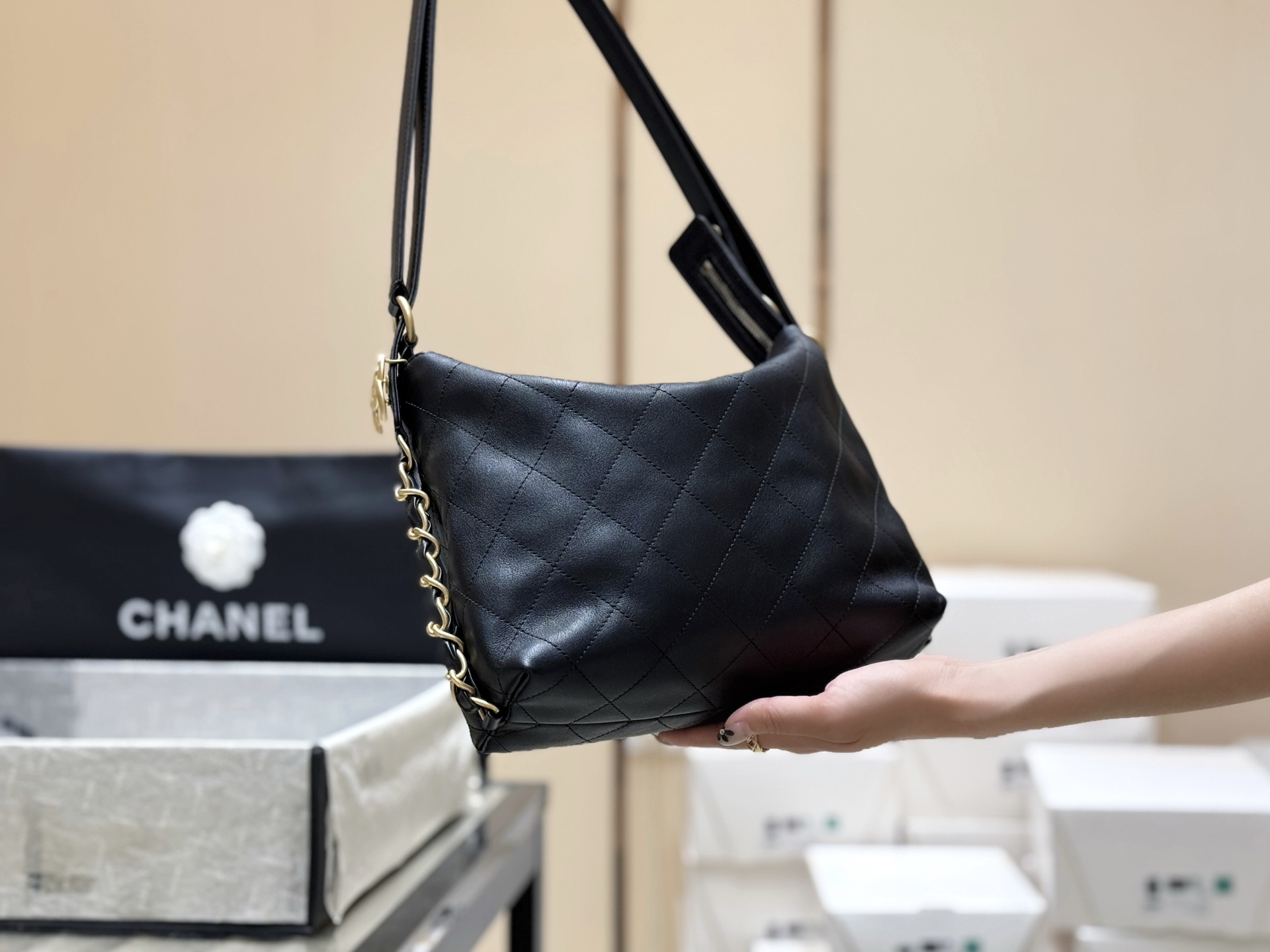 Chanel 25P Spring/Summer Preview Series Hobo Dual-Purpose Bag AS5517 00148