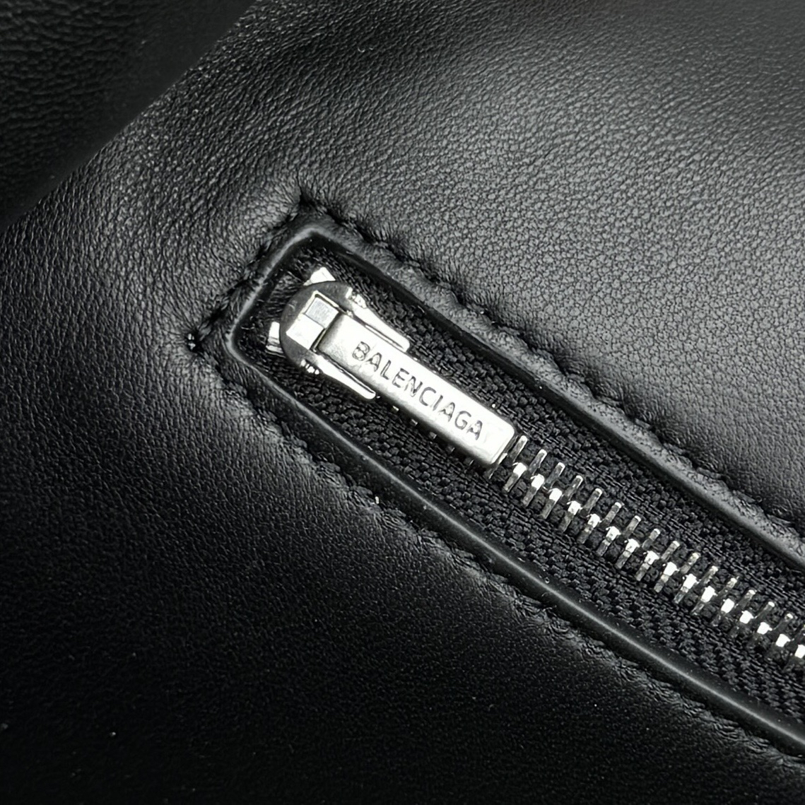 Balenciaga rodeo large handbag C1688168