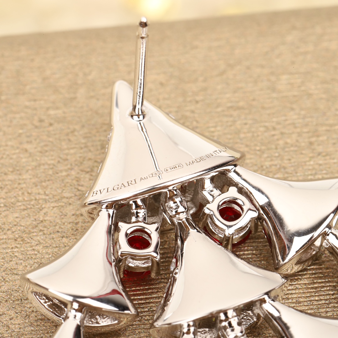 Bulgari fan-shaped diamond earrings