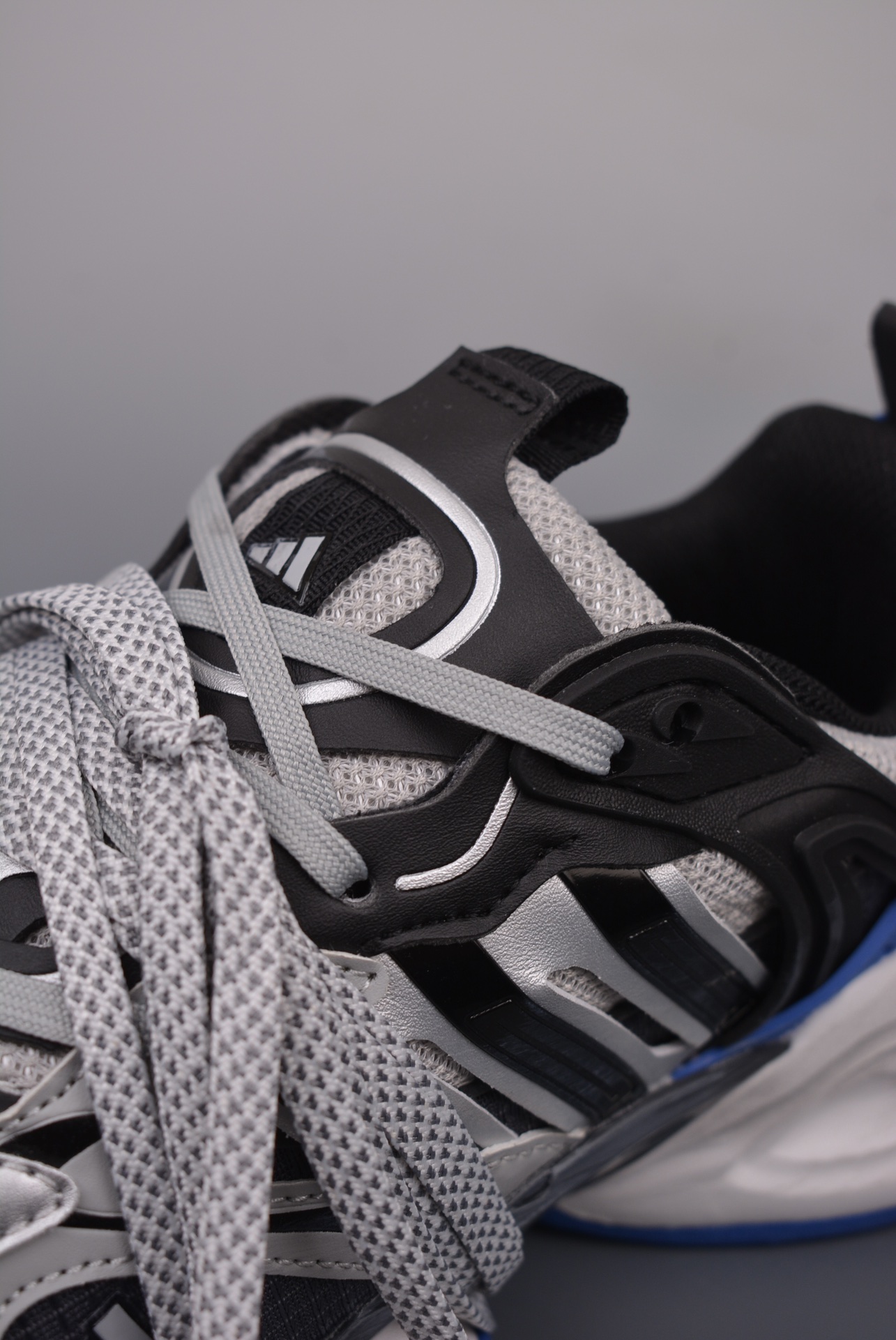Adidas XLG Runner Deluxe gray, black and blue ropes for old version JS1589