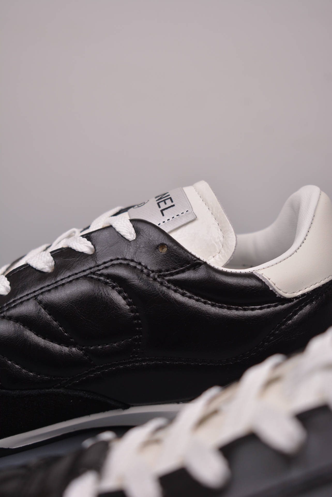 Chanel A23 CC Quilted Trainers Sneaker black