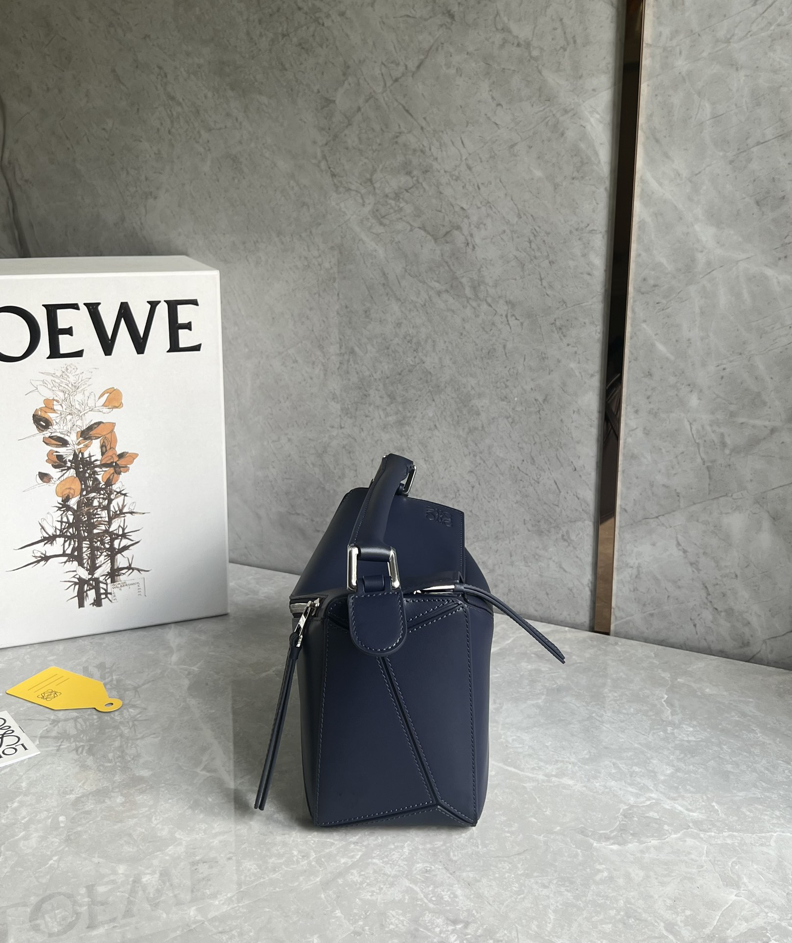 Loewe zzle embroidered shoulder strap bag 0189