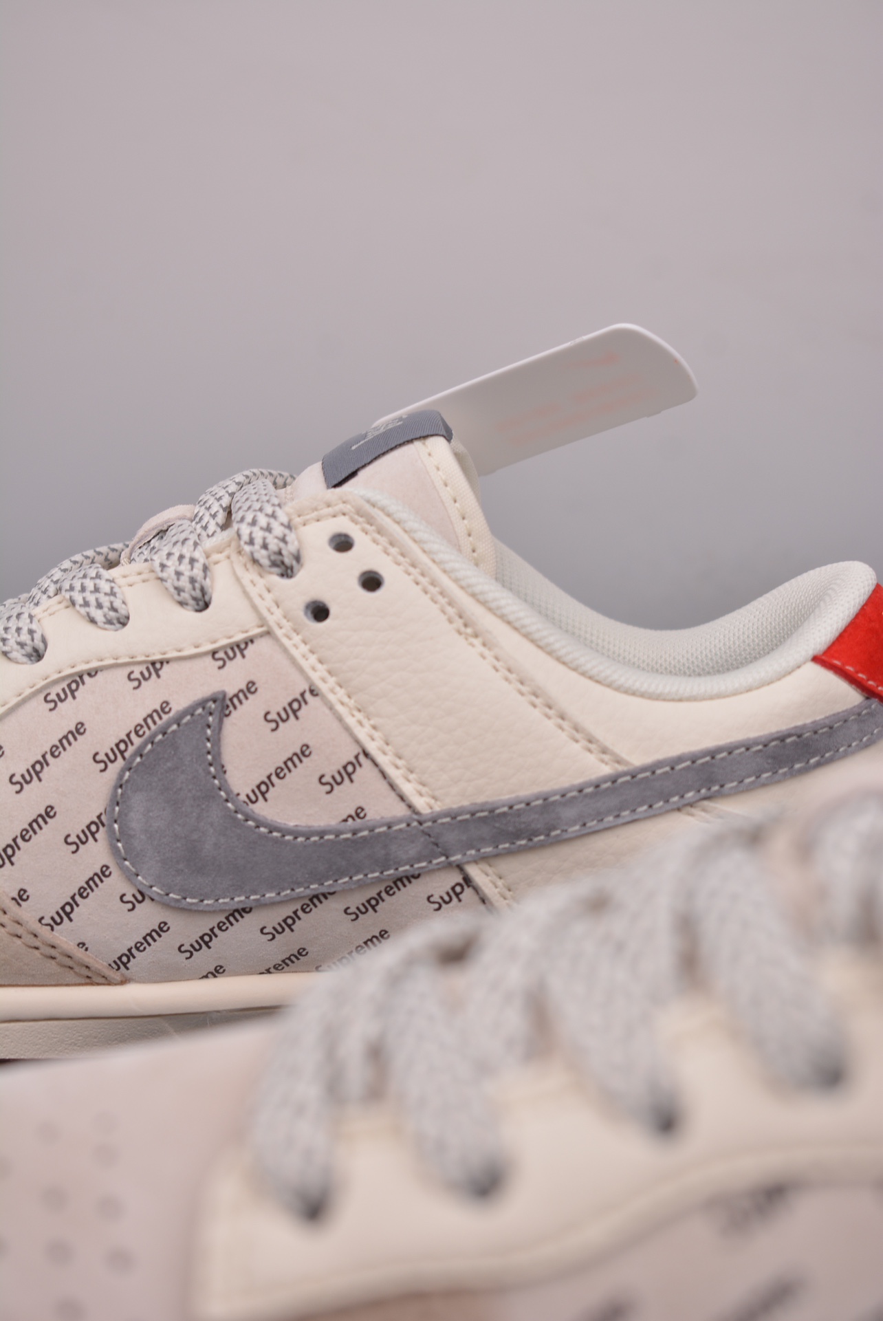 Supremex Stussy x Nike By You SB Dunk Low Retro SP Beige Grey Gold Embroidery XS1086-001