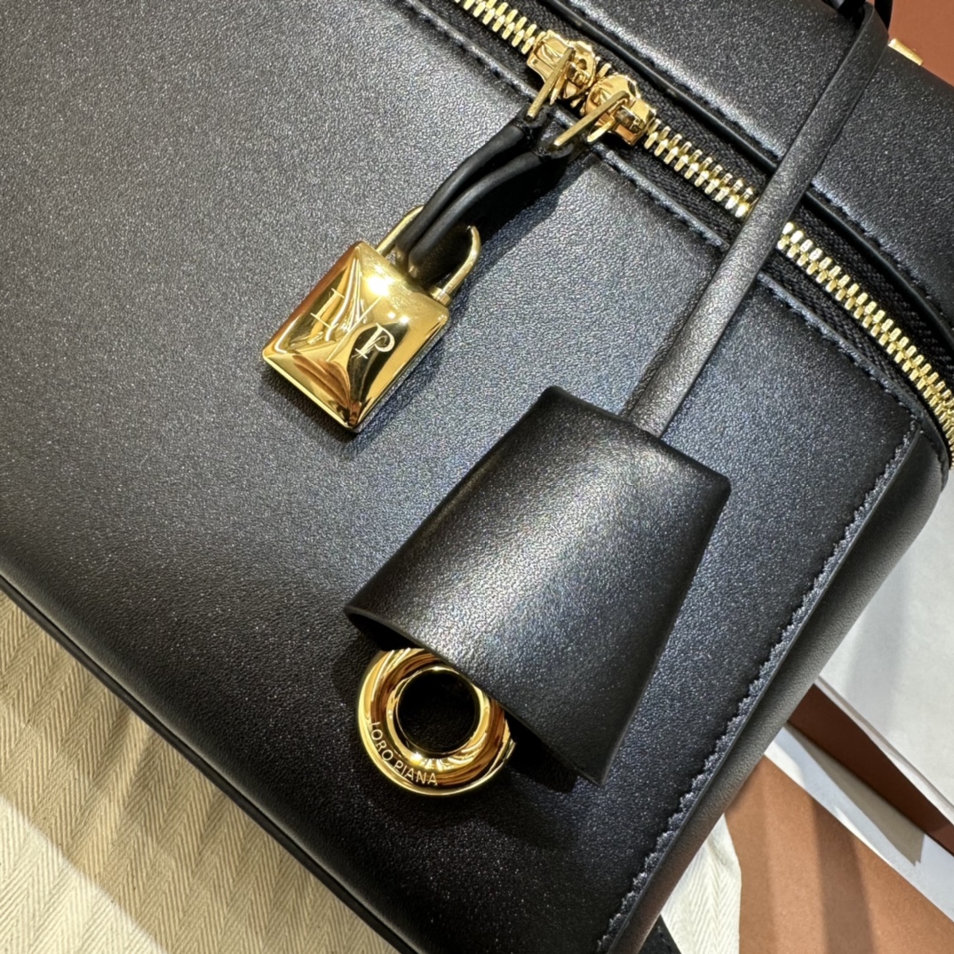 Loro Piana Extra L27 bag
