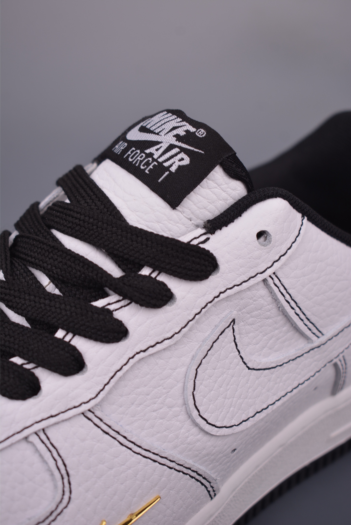 Nike Air Force 1 Low 