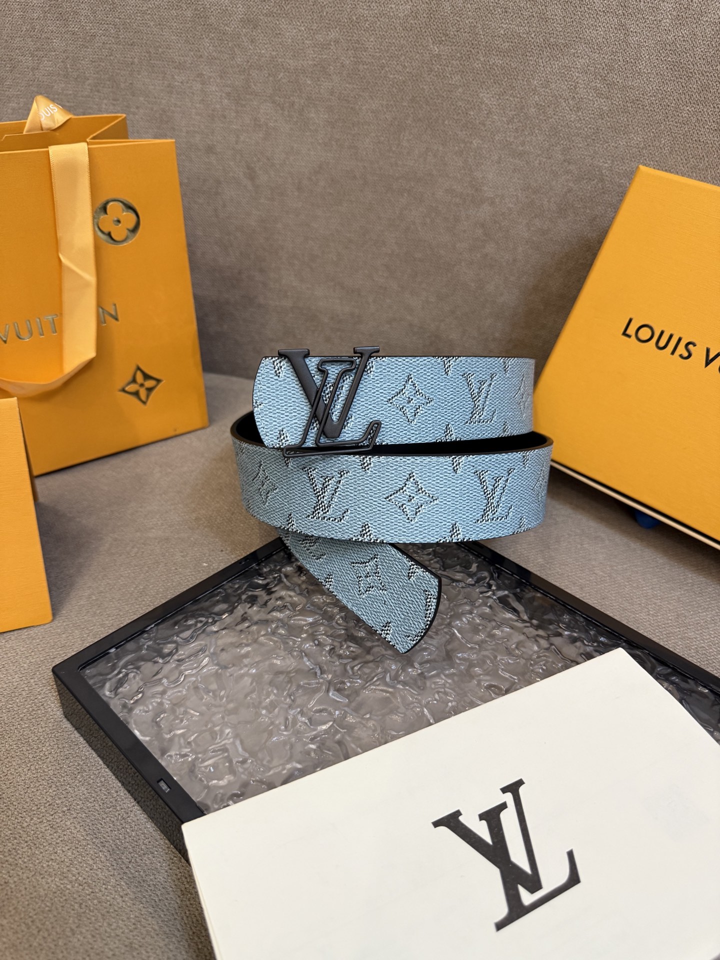 Louis Vuitton Dimension Double-Sided Men's Belt, 3.5CM Width