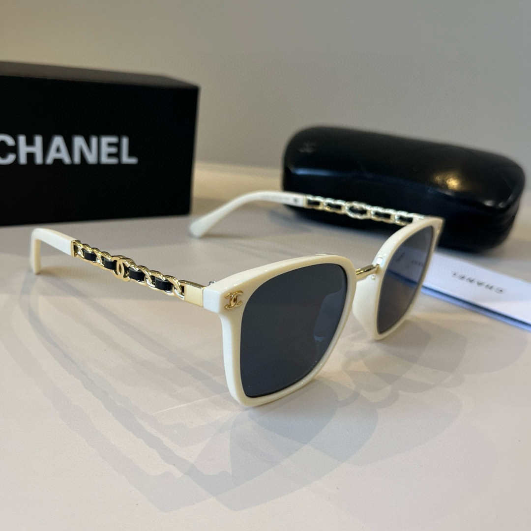 Chanel round frame sunglasses