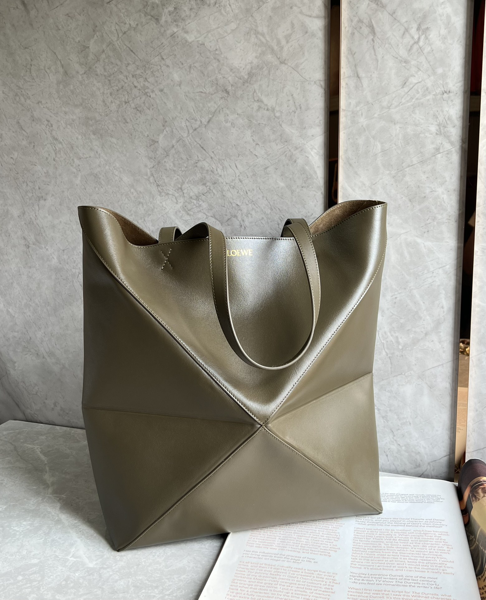 Loewe zzle Fold Large Leather Bag 0692