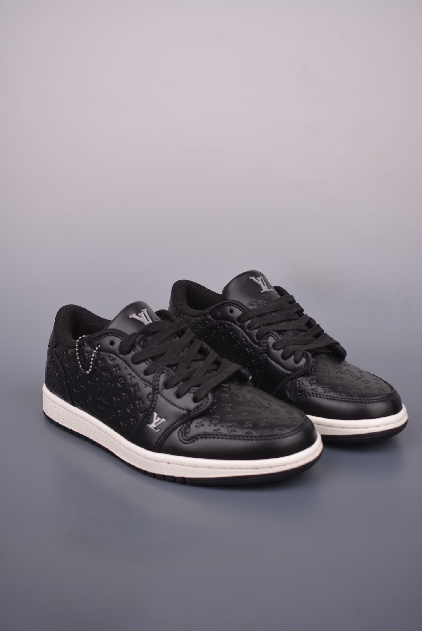 Louis vuitton X Air Jordan 1 Low 