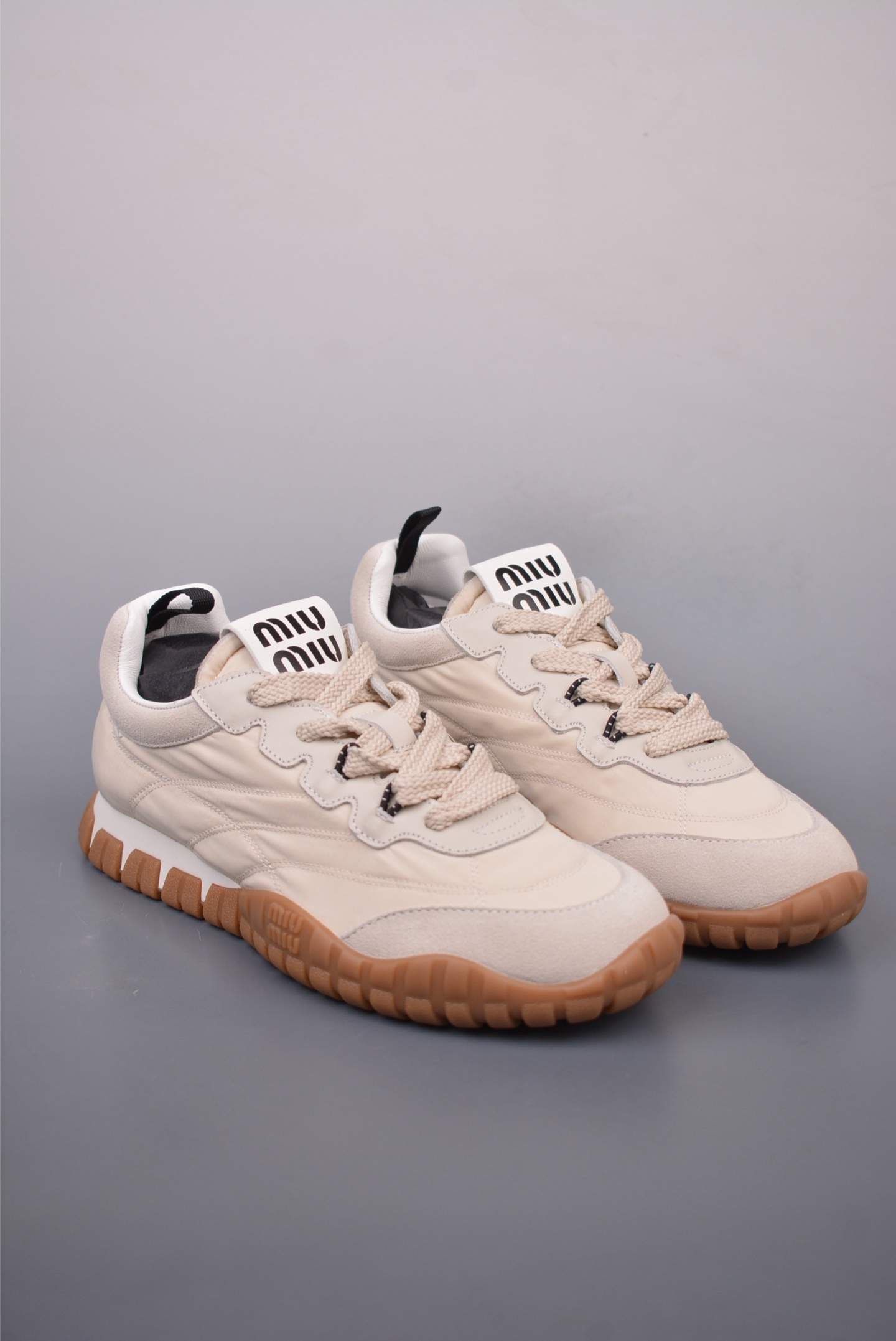 Miu Miu Tyre Low Sneakers 
