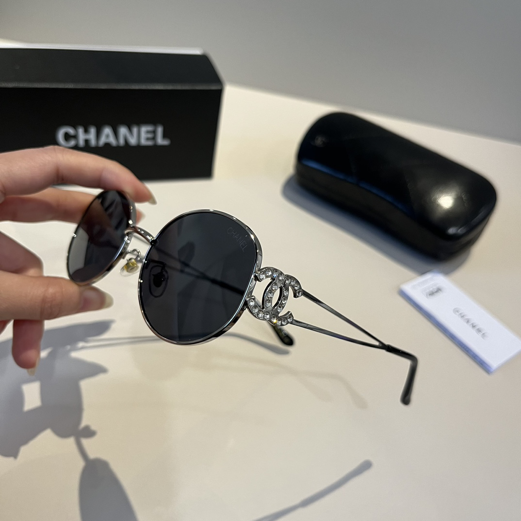 Chanel round frame sunglasses