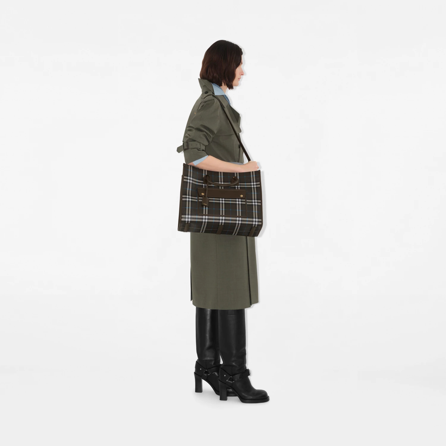 Burberry Medium Freya Tote 81082611