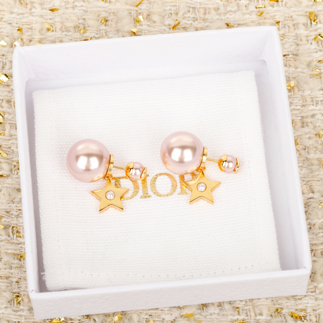 Dior 25 five-pointed star size pearl earrings