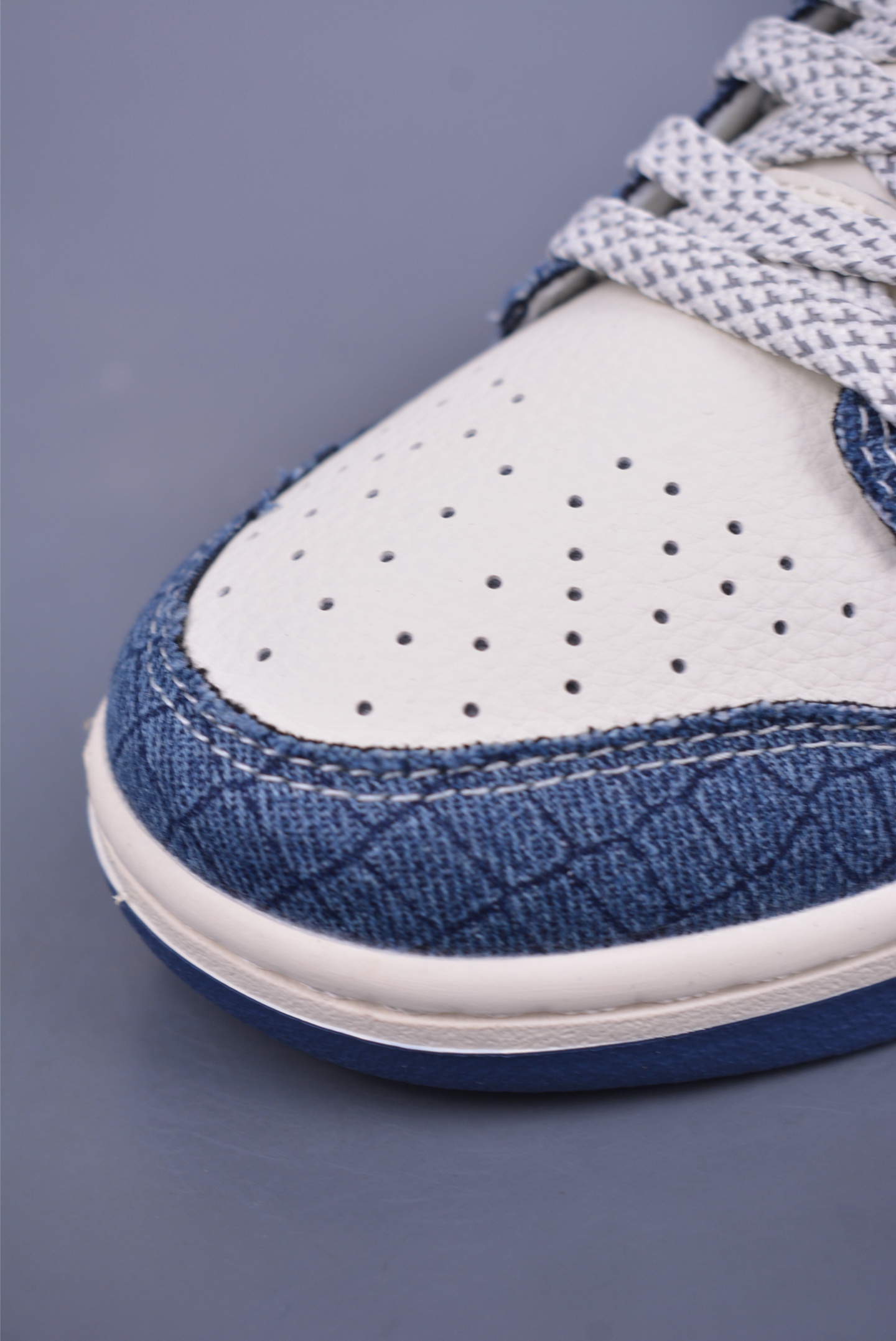 LV x Nike SB Dunk Low low-top sneakers Denim Blue and White FC1688-221
