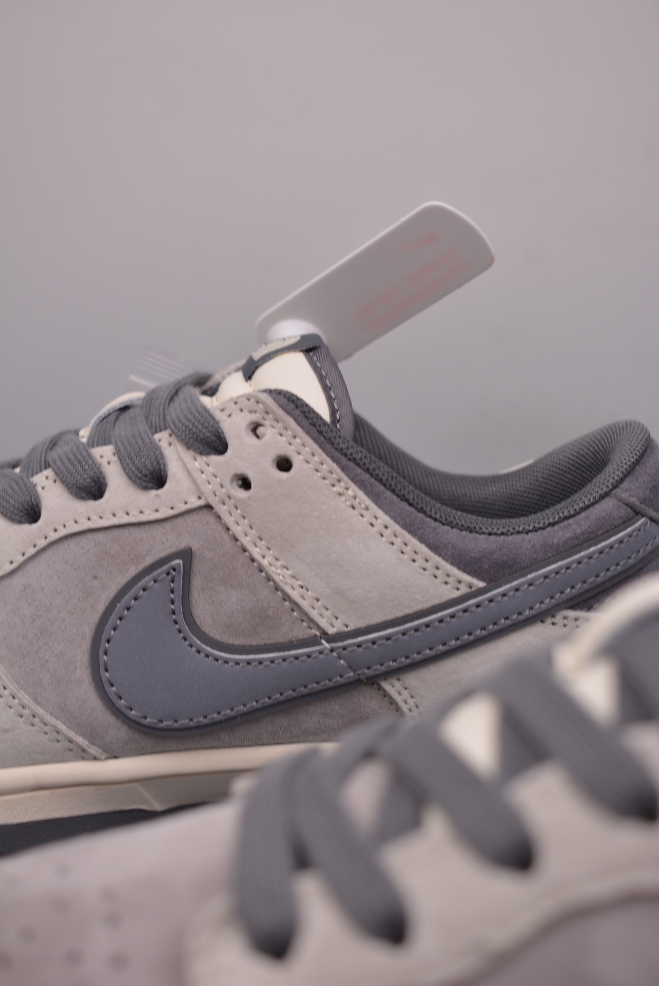 The North Face x Nike SB Dunk Low The North Face Gray DM6868-004