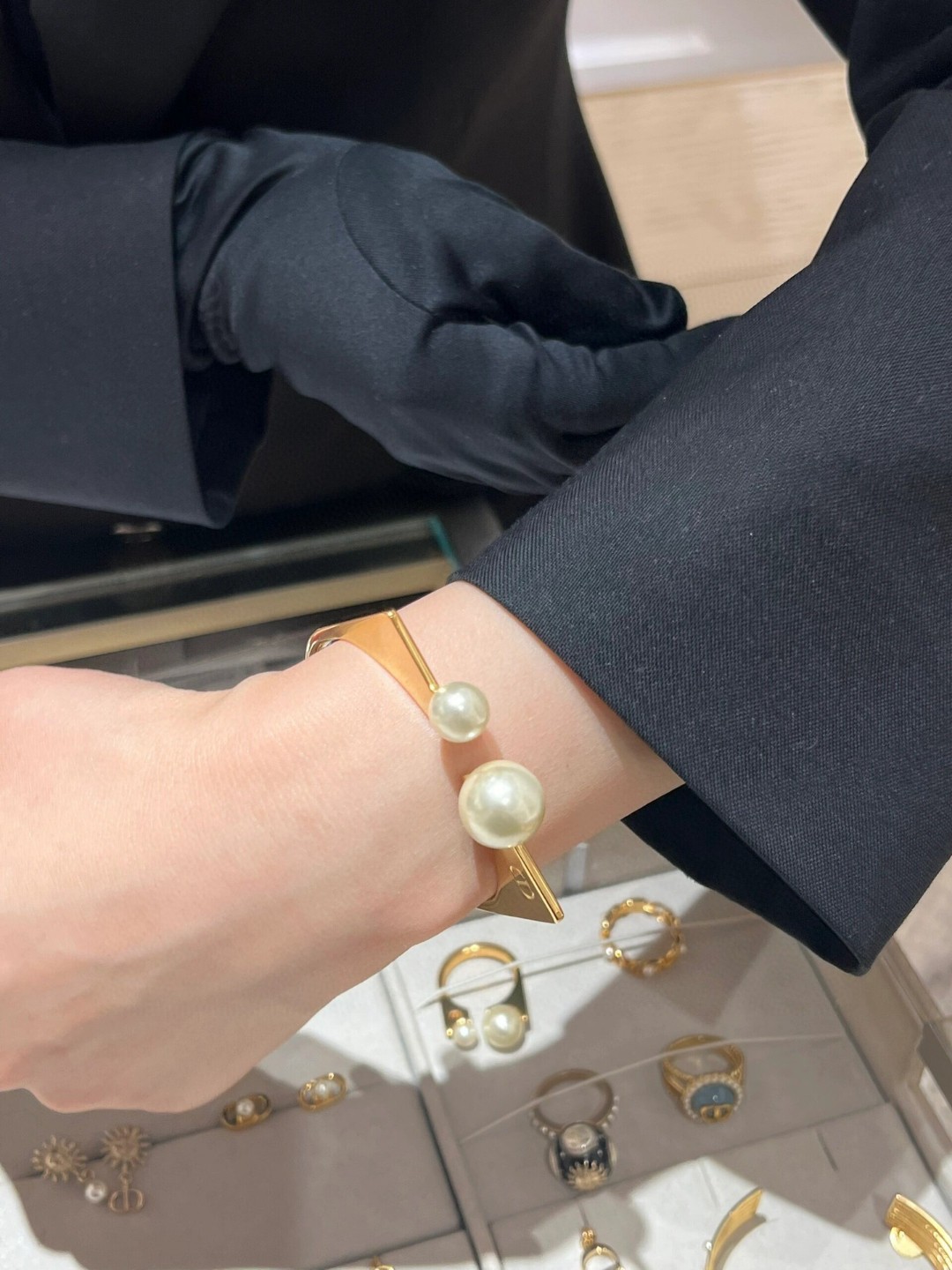 Dior Large and small bead arch open bracelet