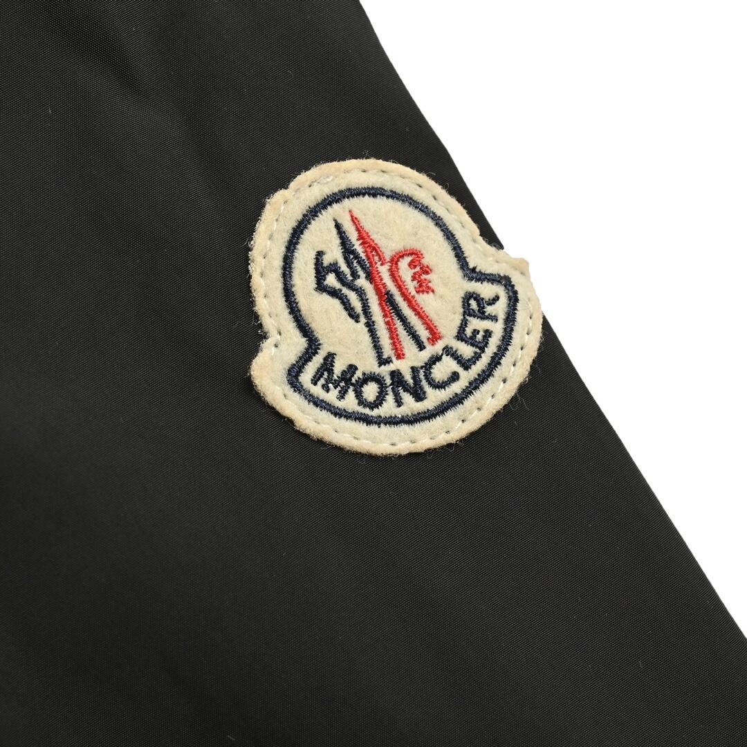Moncler 24Fw hooded windbreaker jacket with webbing