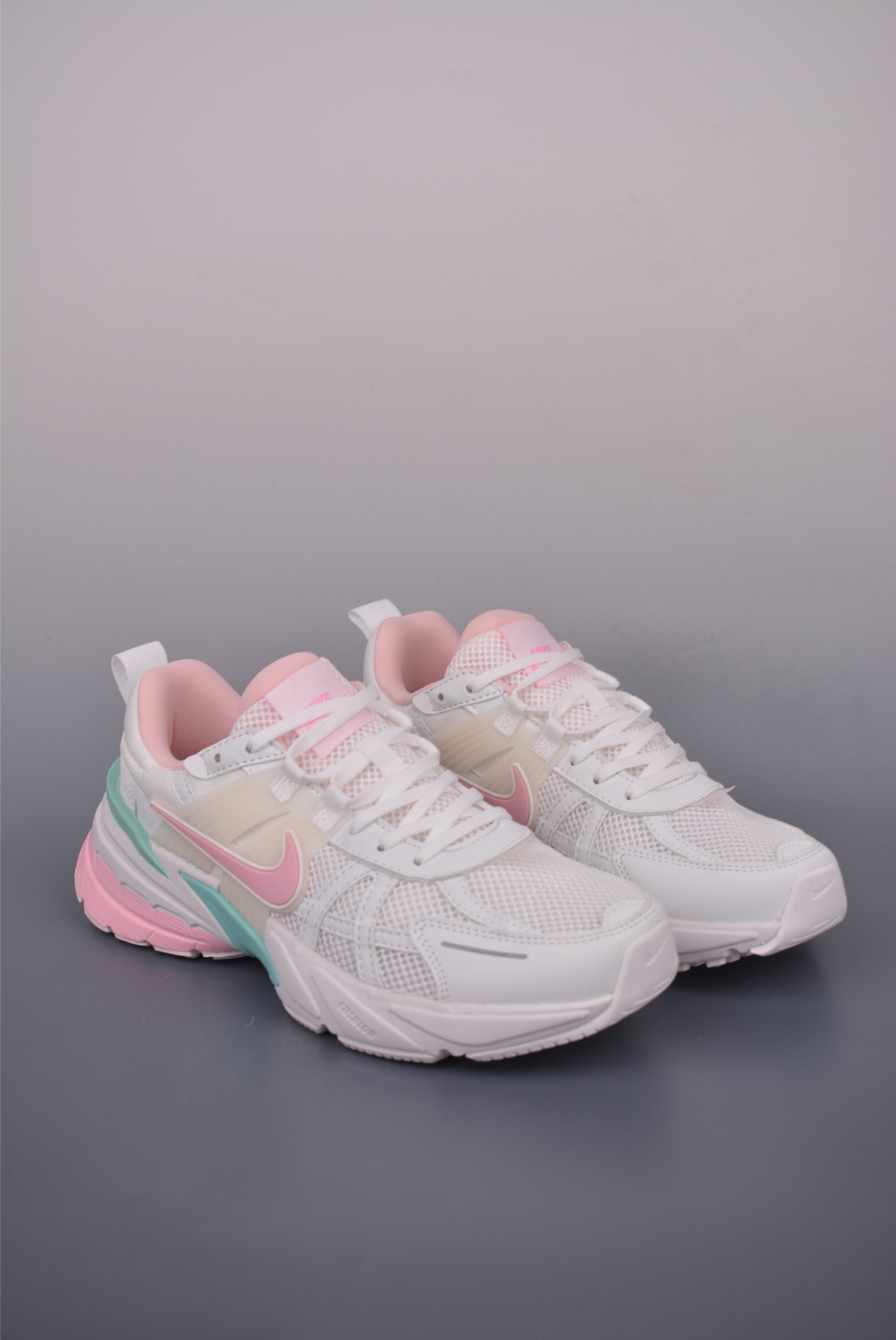 Nike V2K Runtekk 