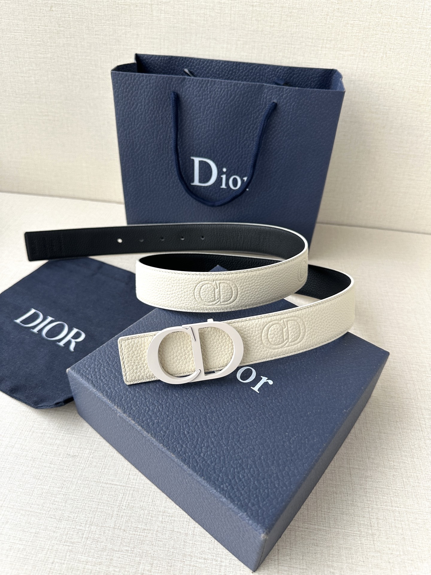 Dior embossed top layer leather belt 3.5CM wide