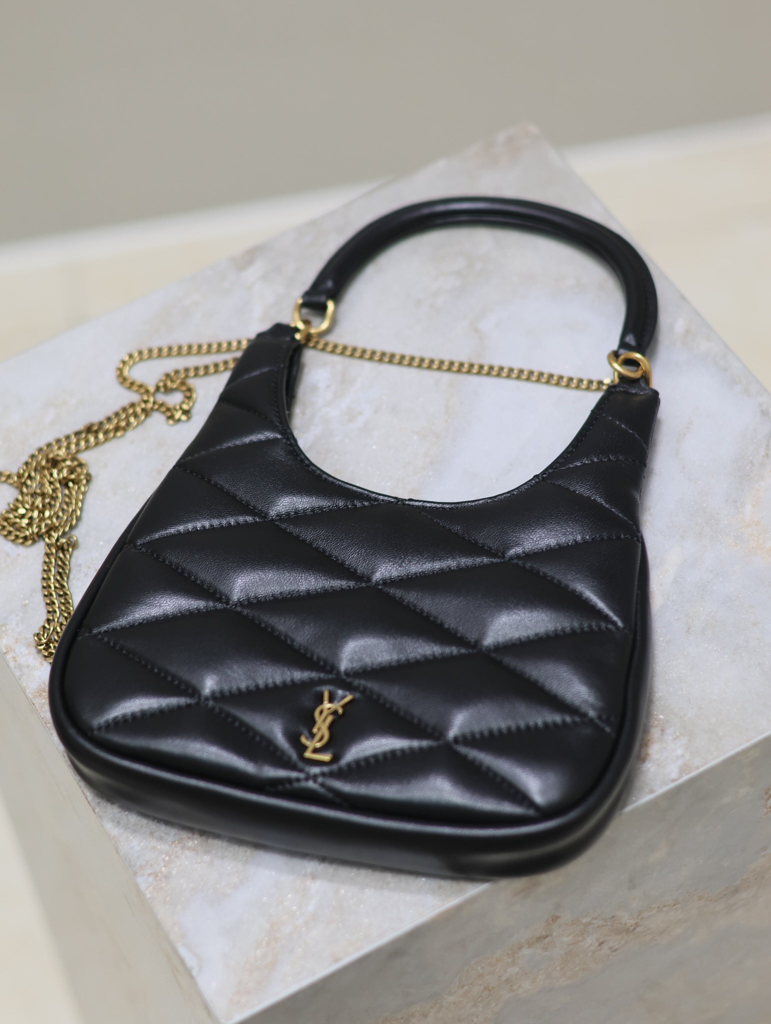 Yves Saint Laurent Sade hobo chain bag 793608