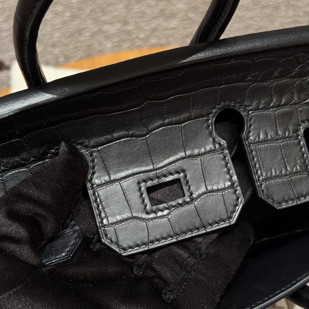 Hermes Birkin 89noir handbag (handmade to order)