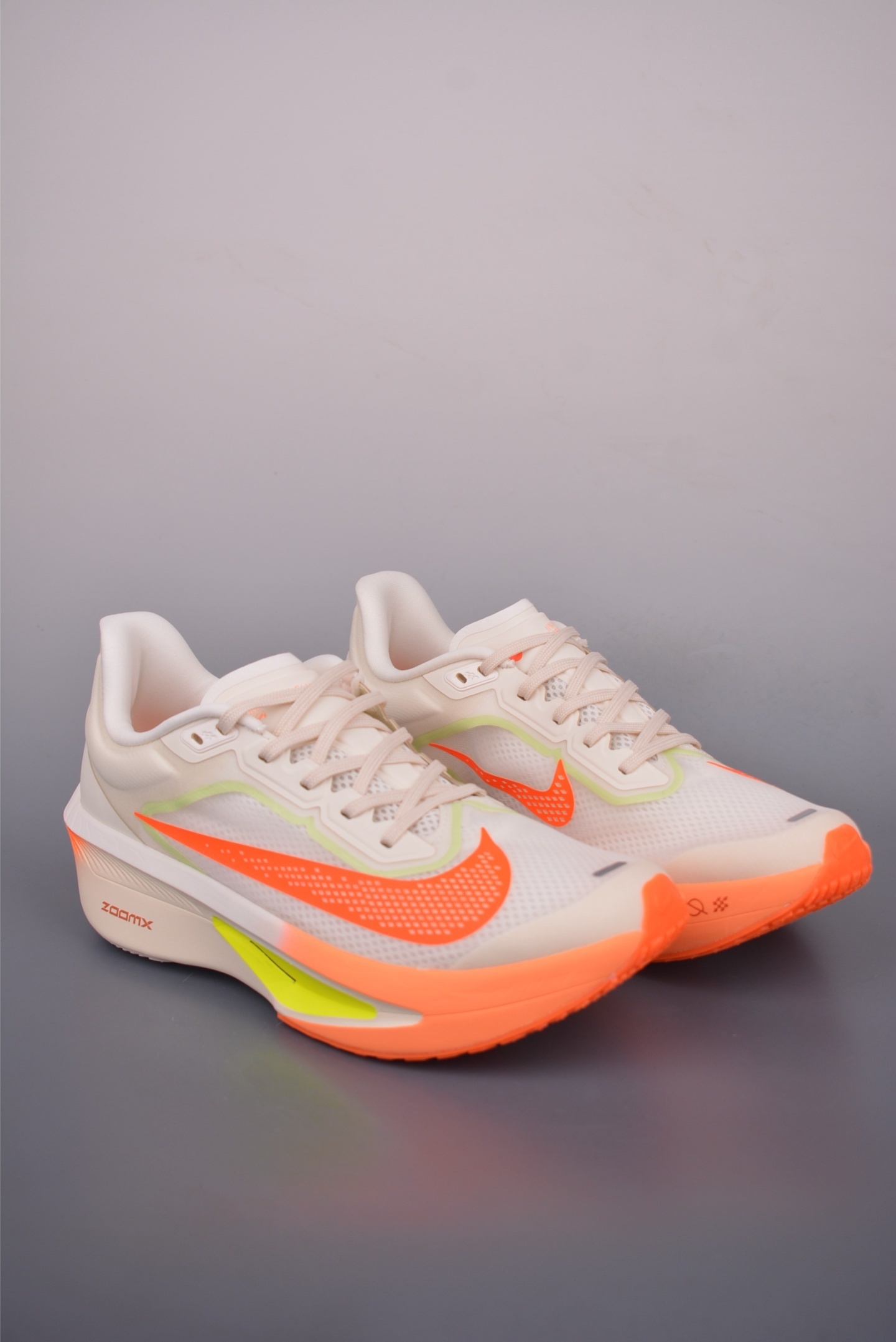 NIKE AIR Zoom RIVAL Fly 6“Off-white orange” FN8455-105