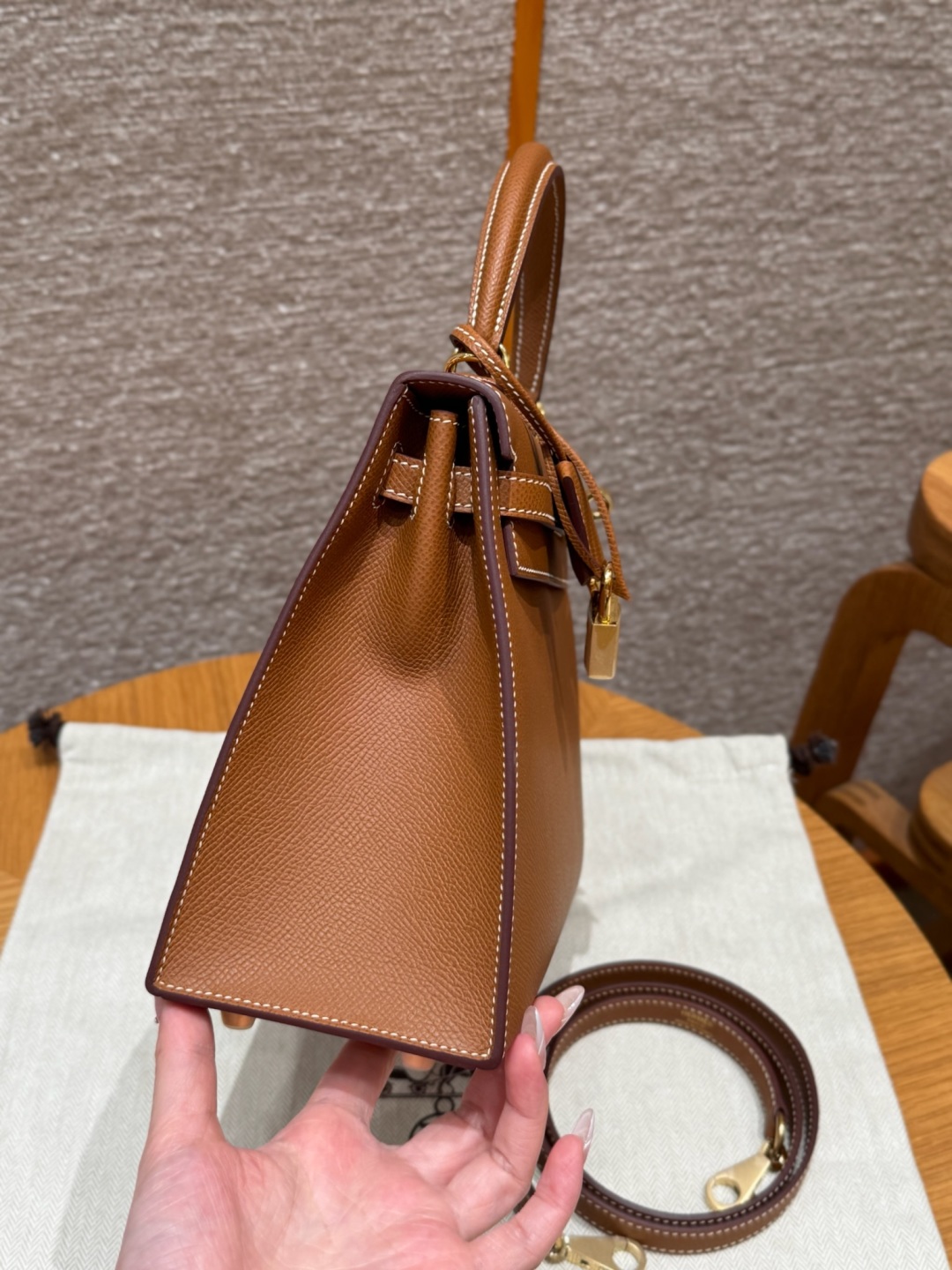Hermès Kelly 37gold Handbag (Handmade to Order)