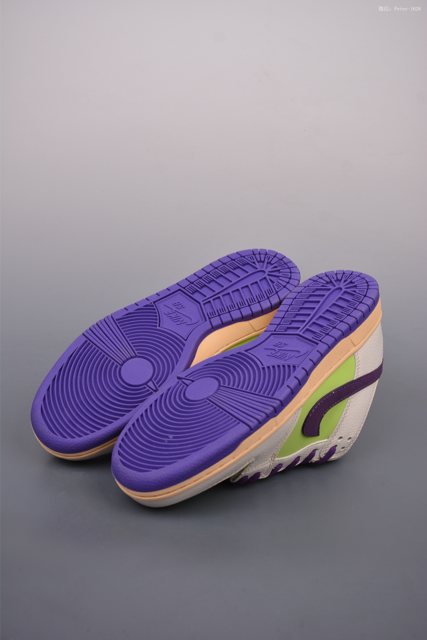 BUZZ LIGHTYEAR x NIKE DUNK LOW  sneakers