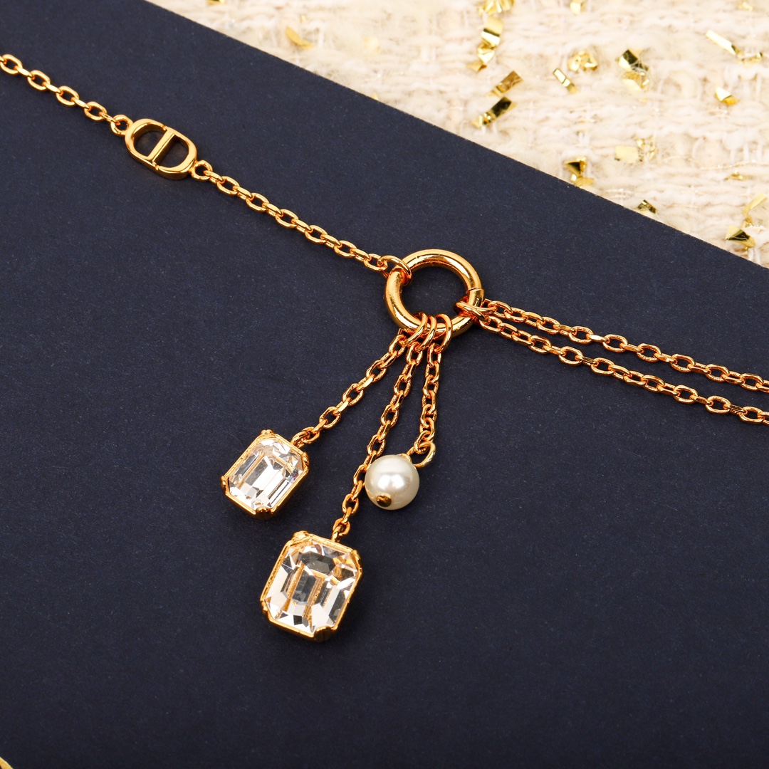 Dior one bead two diamond necklace
