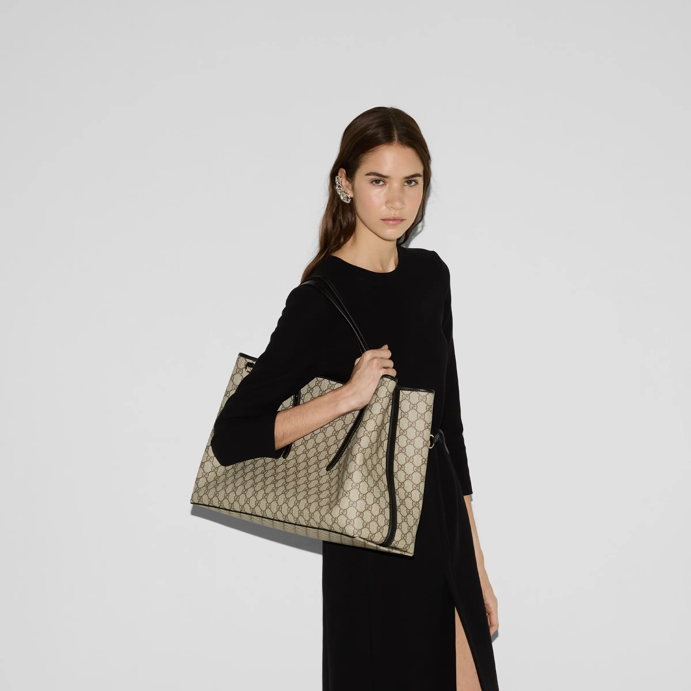 Gucci GG Emblem XL Tote Bag815213 FAD6L 9741