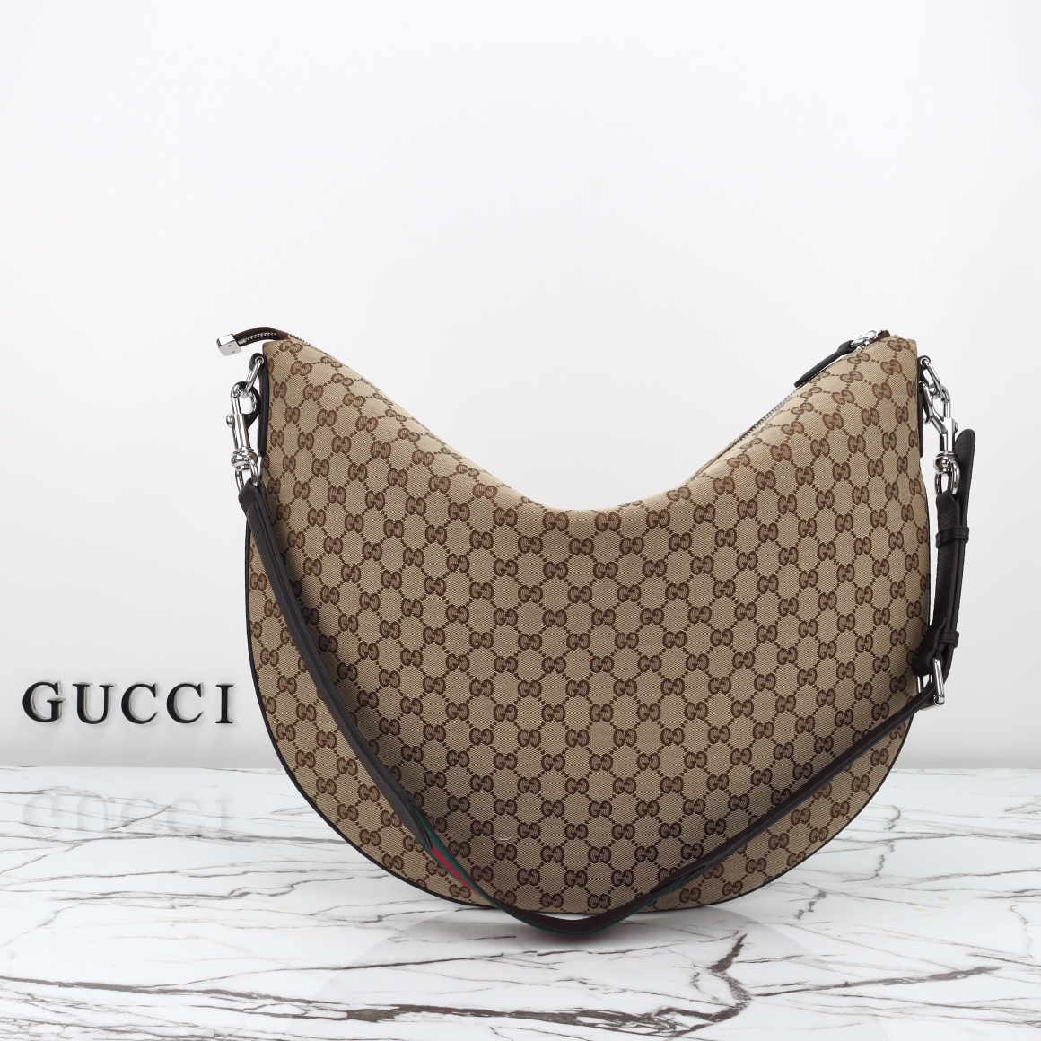 Gucci B large shoulder bag 800194 FAD8Q 9760