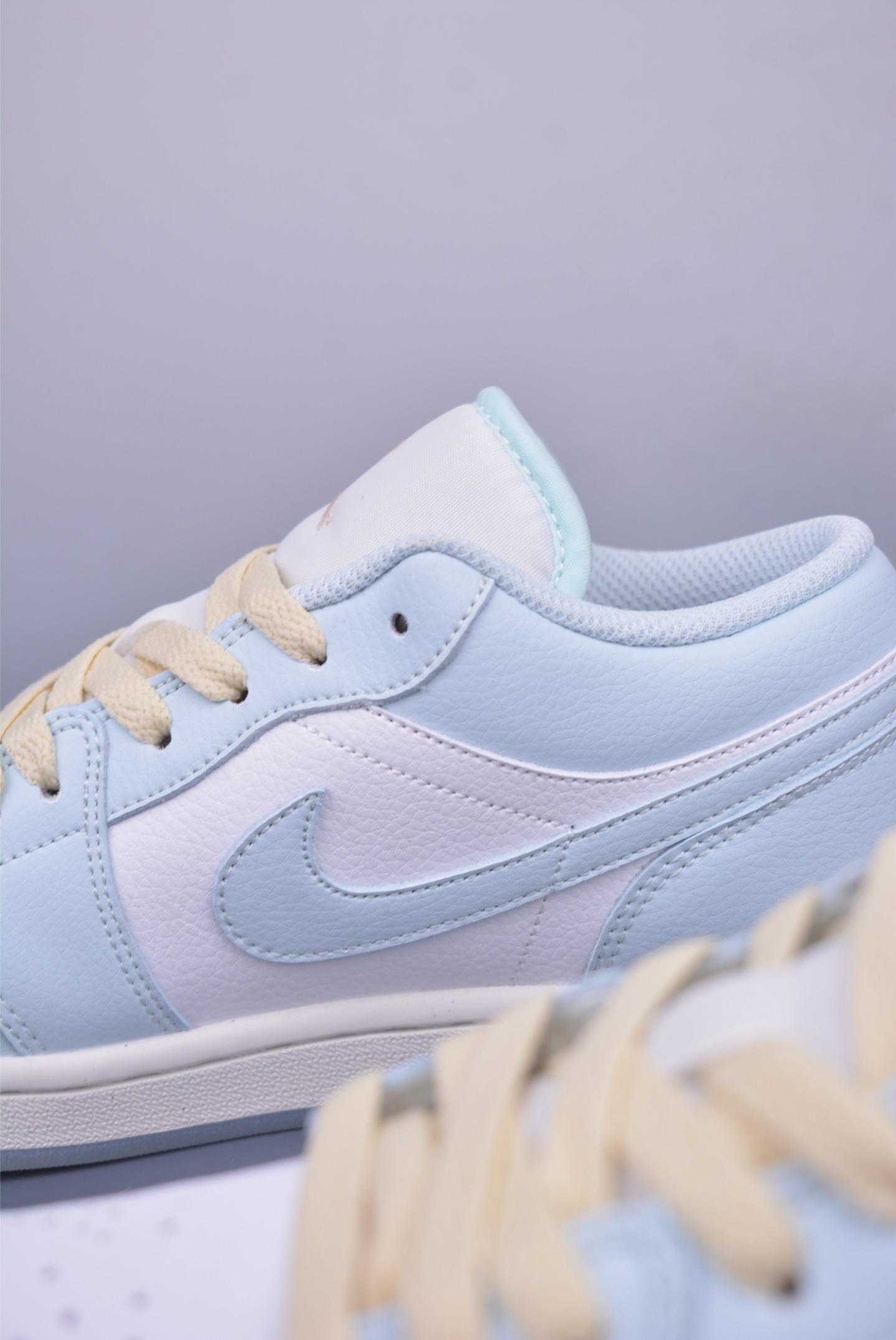 Nike Air Jordan 1 Low AJ1 basketball shoes Light Blue Beige HJ5999-400