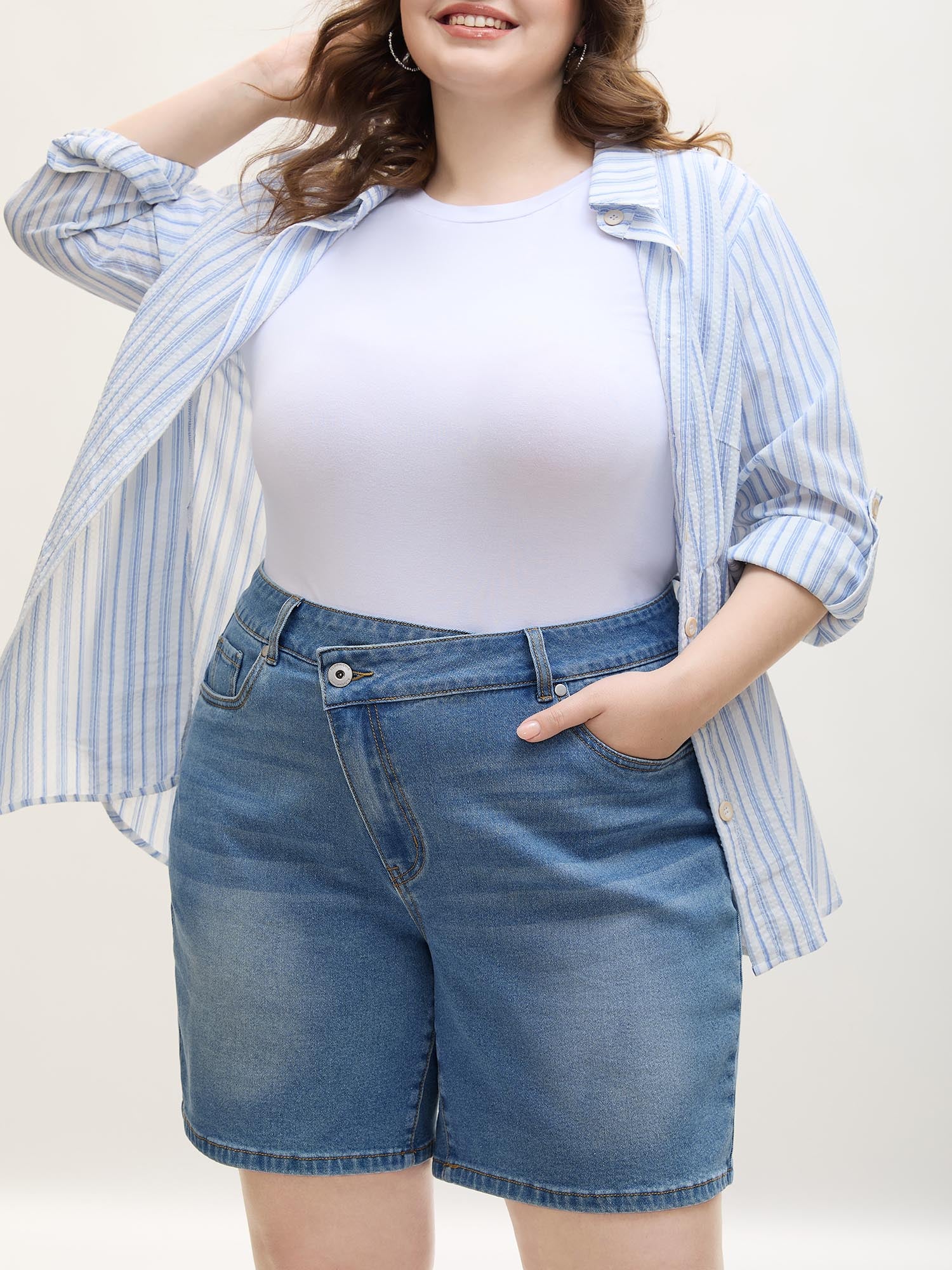 Overlap Whiskered Wash Straight Denim Shorts