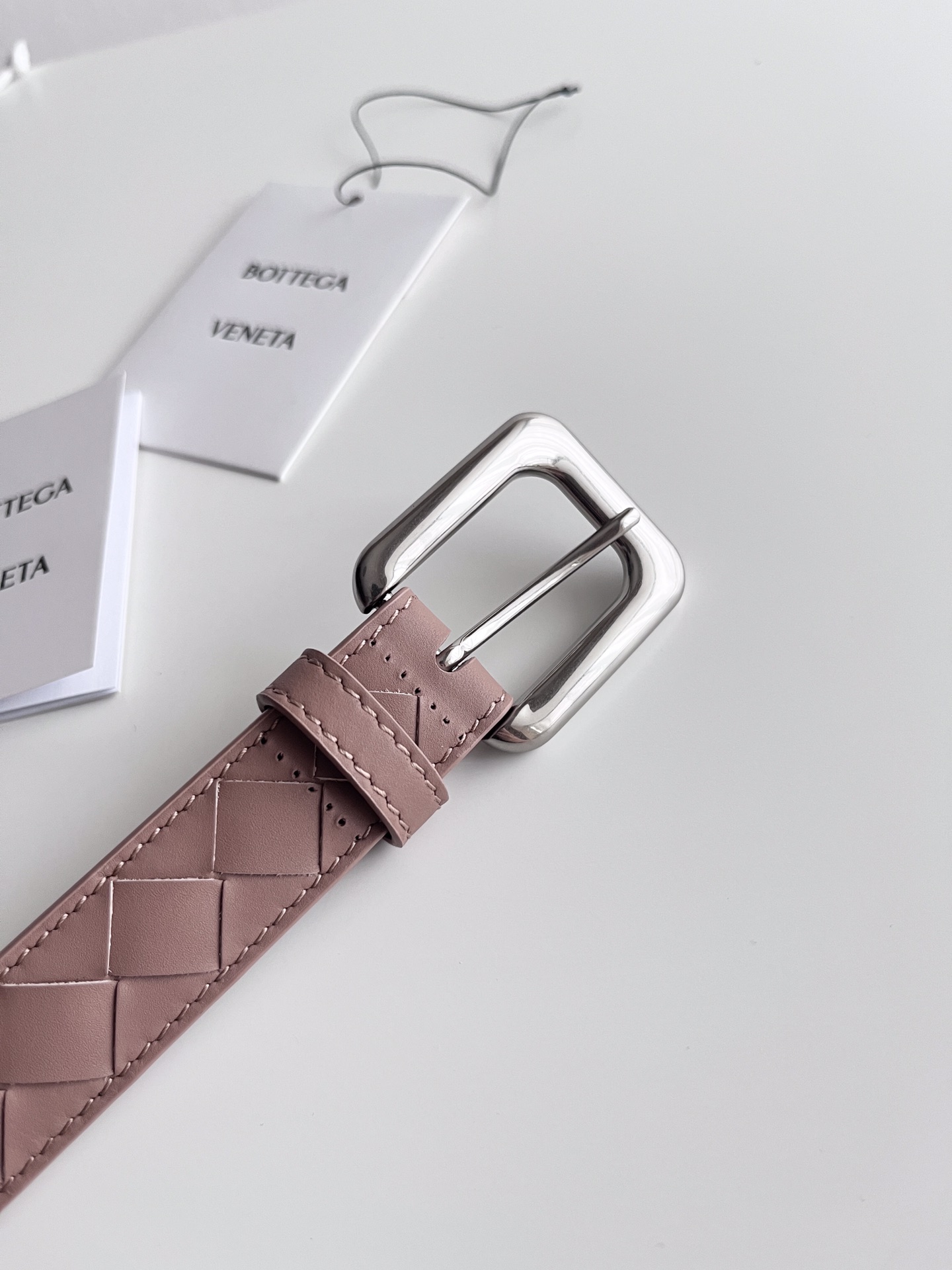 Bottega Veneta intreccio woven cowhide double-sided waistband with a width of 2.0cm