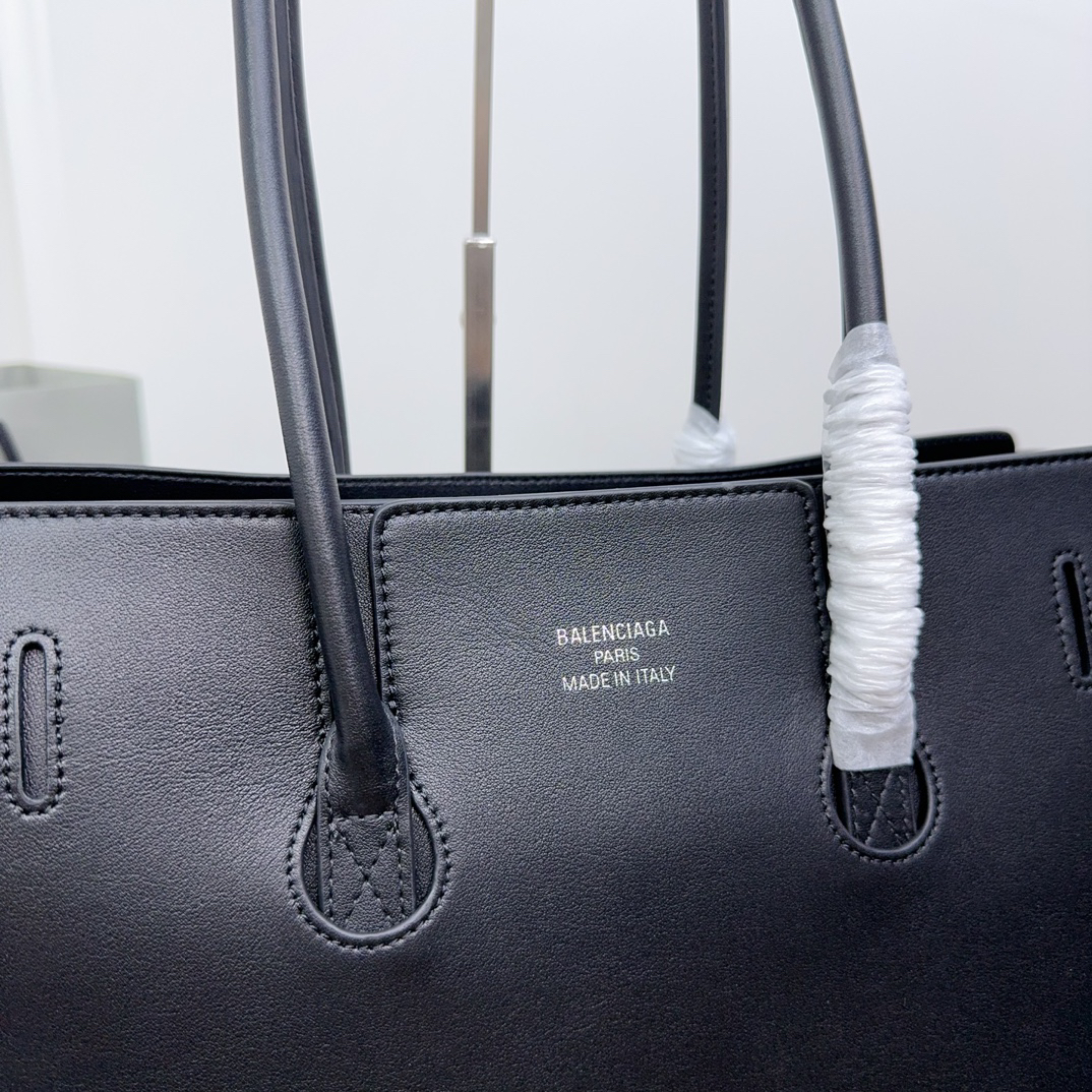 Balenciaga Bel Air Medium Bag