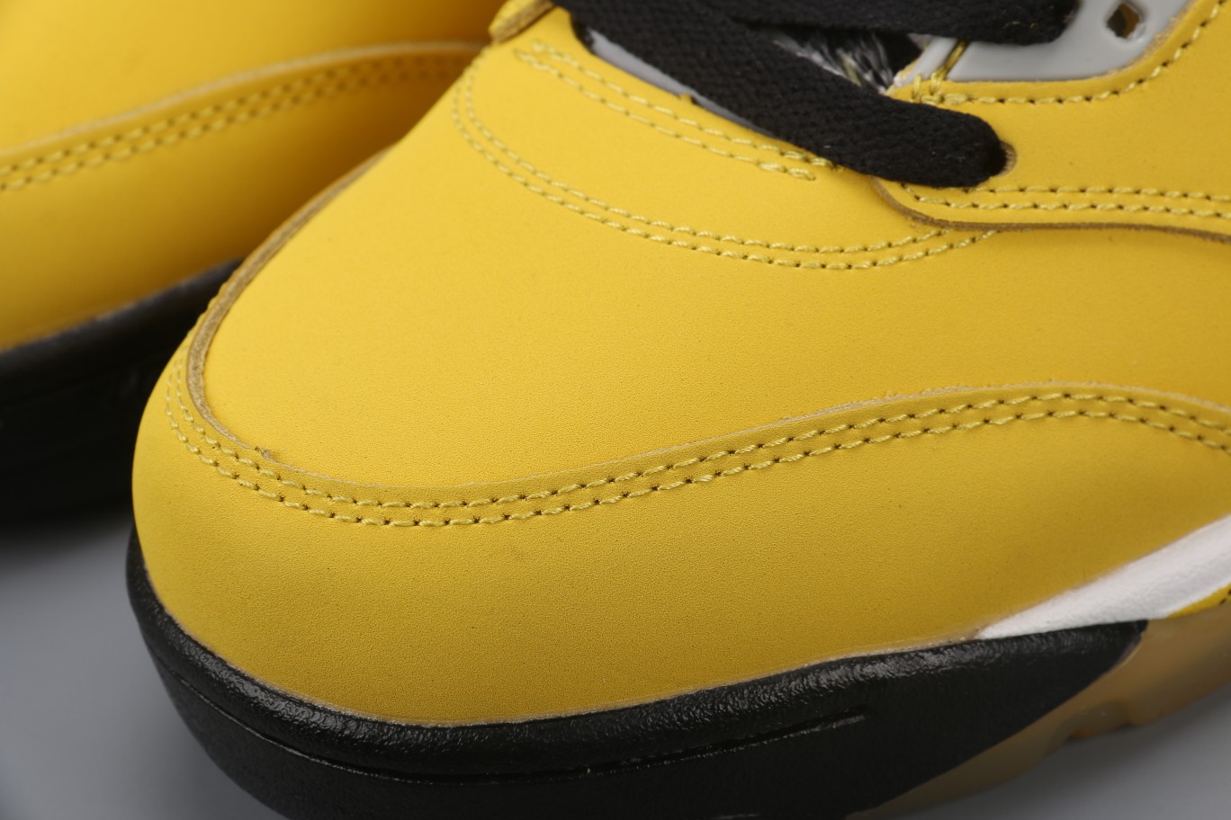 Air Jordan Retro 5 Tokyo Tokyo white and yellow limited edition 454783-701