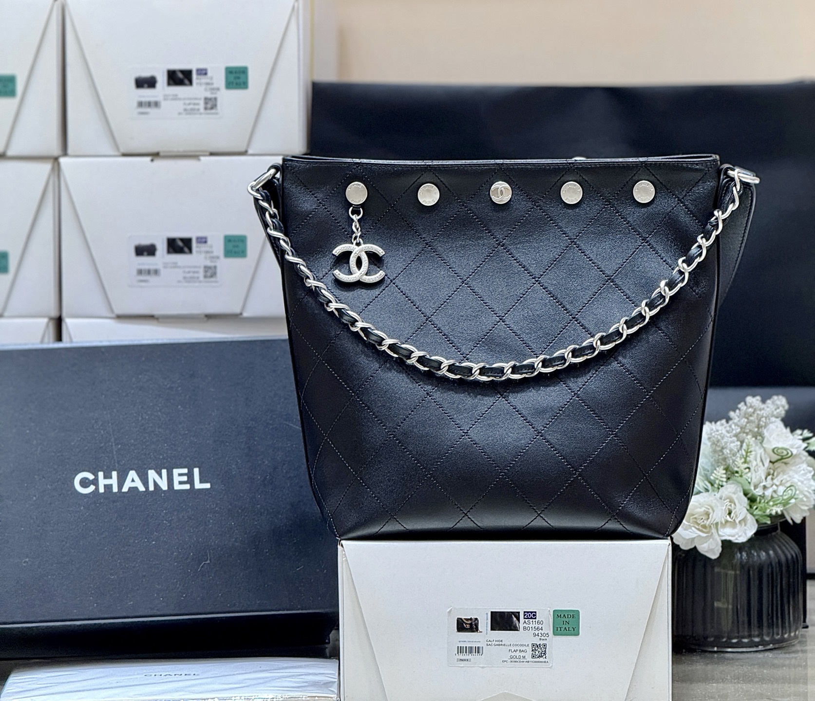 Chanel 25P Spring/Summer Preview Series Rivet Bucket Bag AS5406