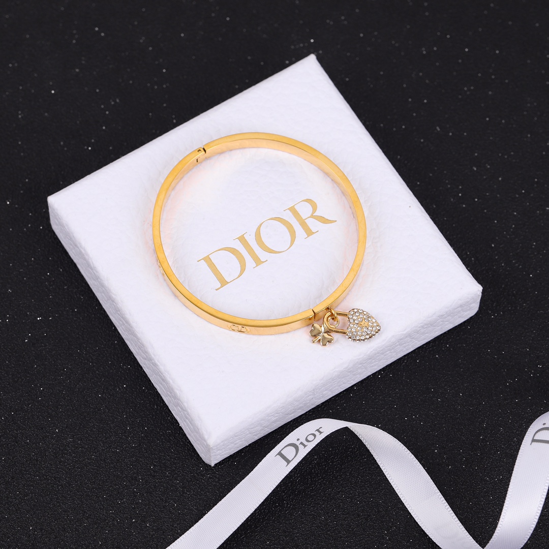 Dior diamond heart bracelet