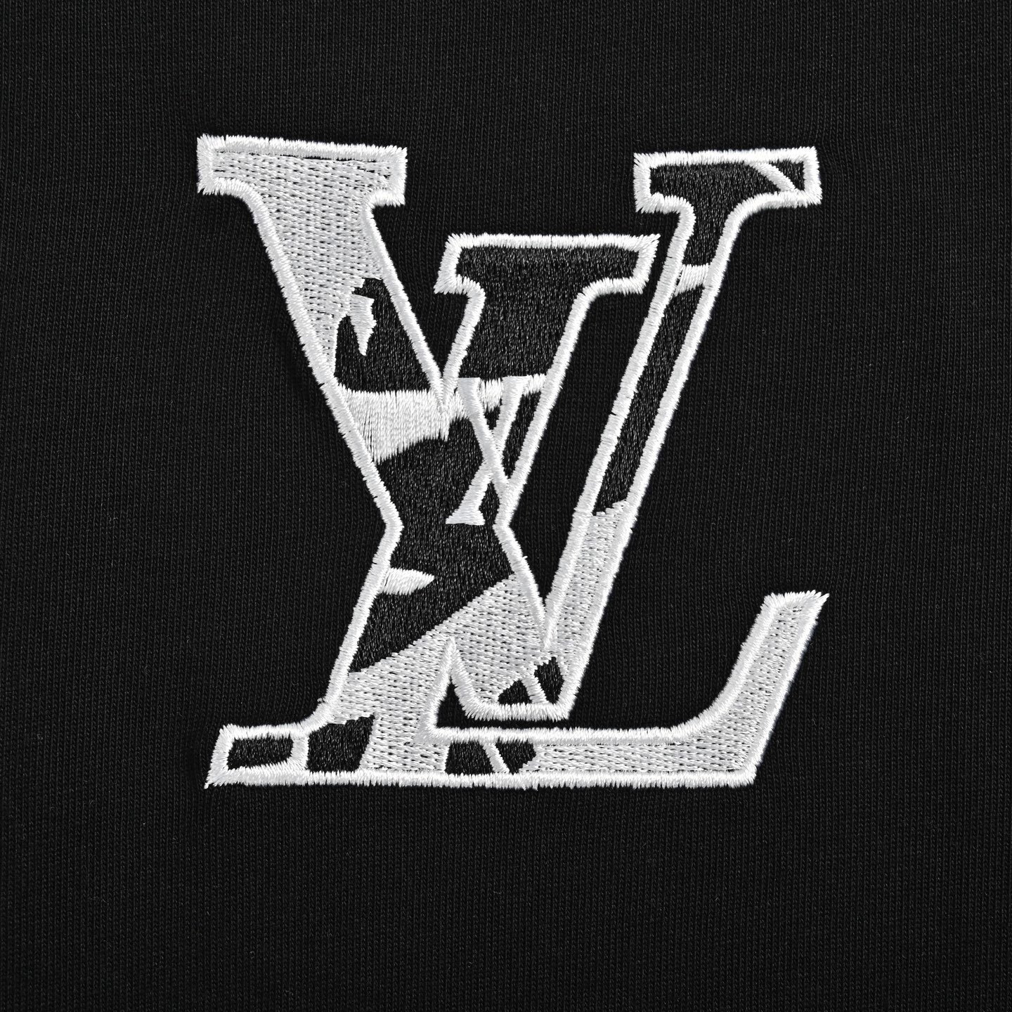 Louis Vuitton 25ss short-sleeved shirt with embroidered three-flower ski logo on the neckline