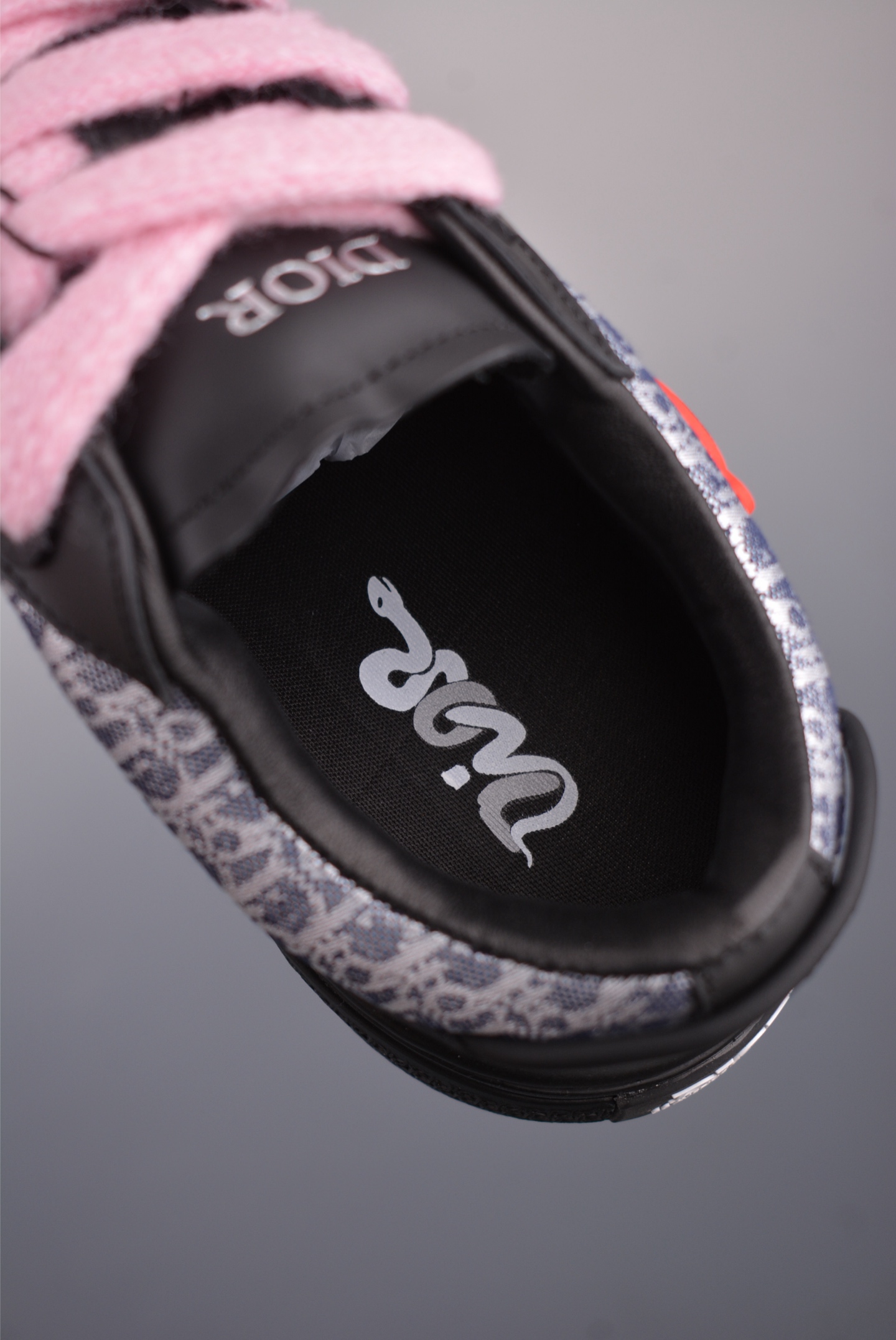Dior B33 Low Top Sneakers Black and Pink Snake Year Limited Edition 3SN303ZEY