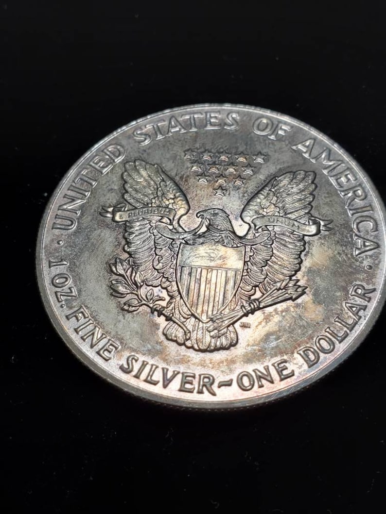 1992  American Silver Eagle Toned   -  1 Oz .999 Silver - Key Date ! #129