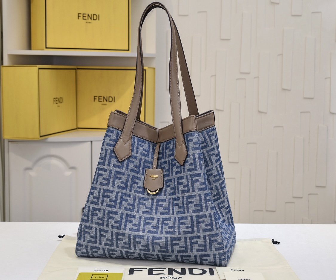 FENDI Origami Classic Old Flower Folding Bag 6655