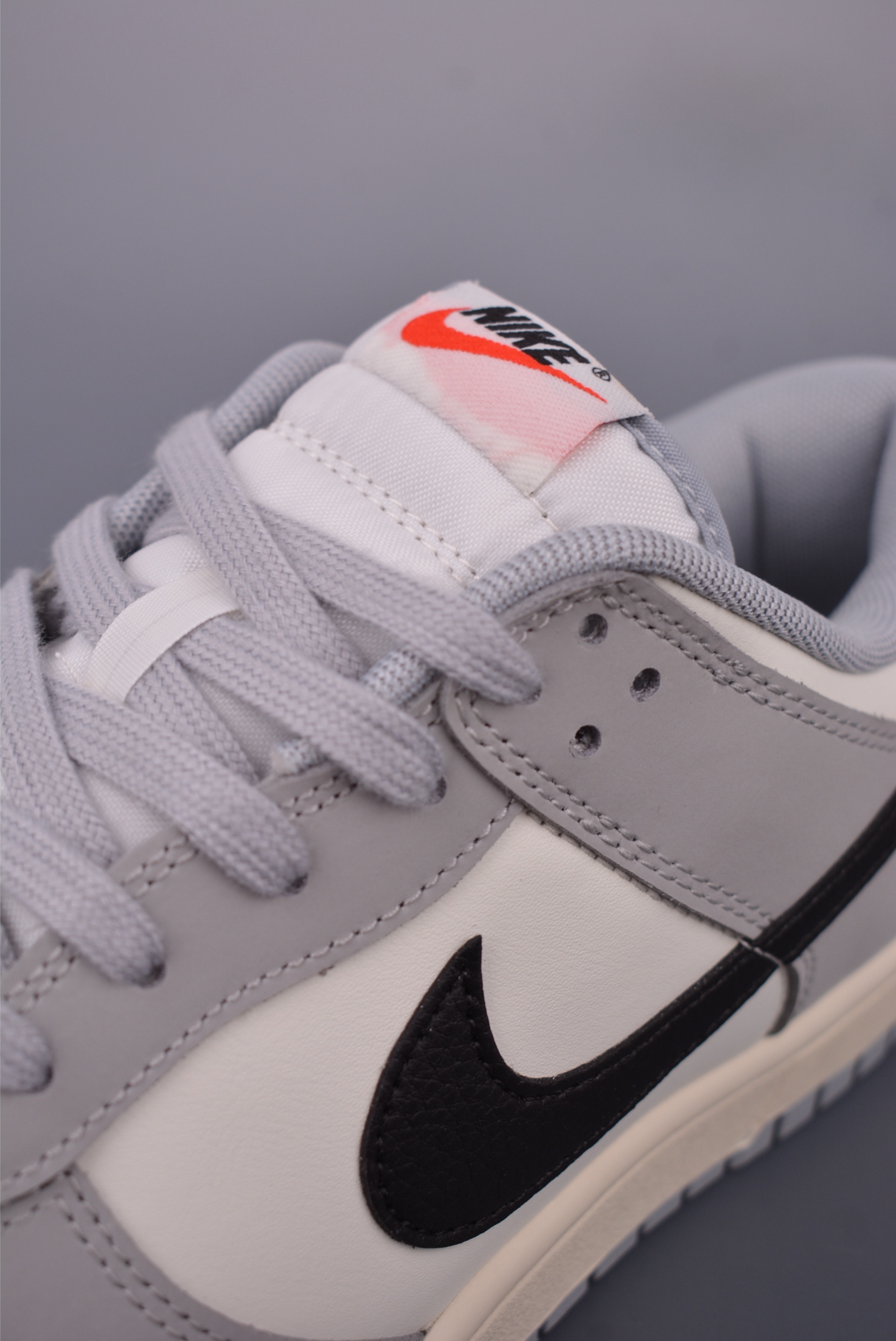 Nike Dunk Low ”Smoke Grey“ IB3079-101