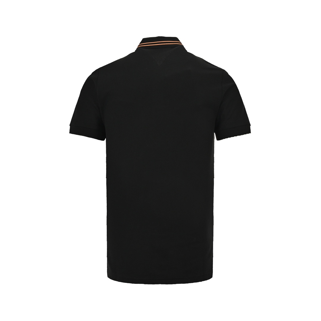 Burberry Polo short sleeves with warhorse embroidery on the collar