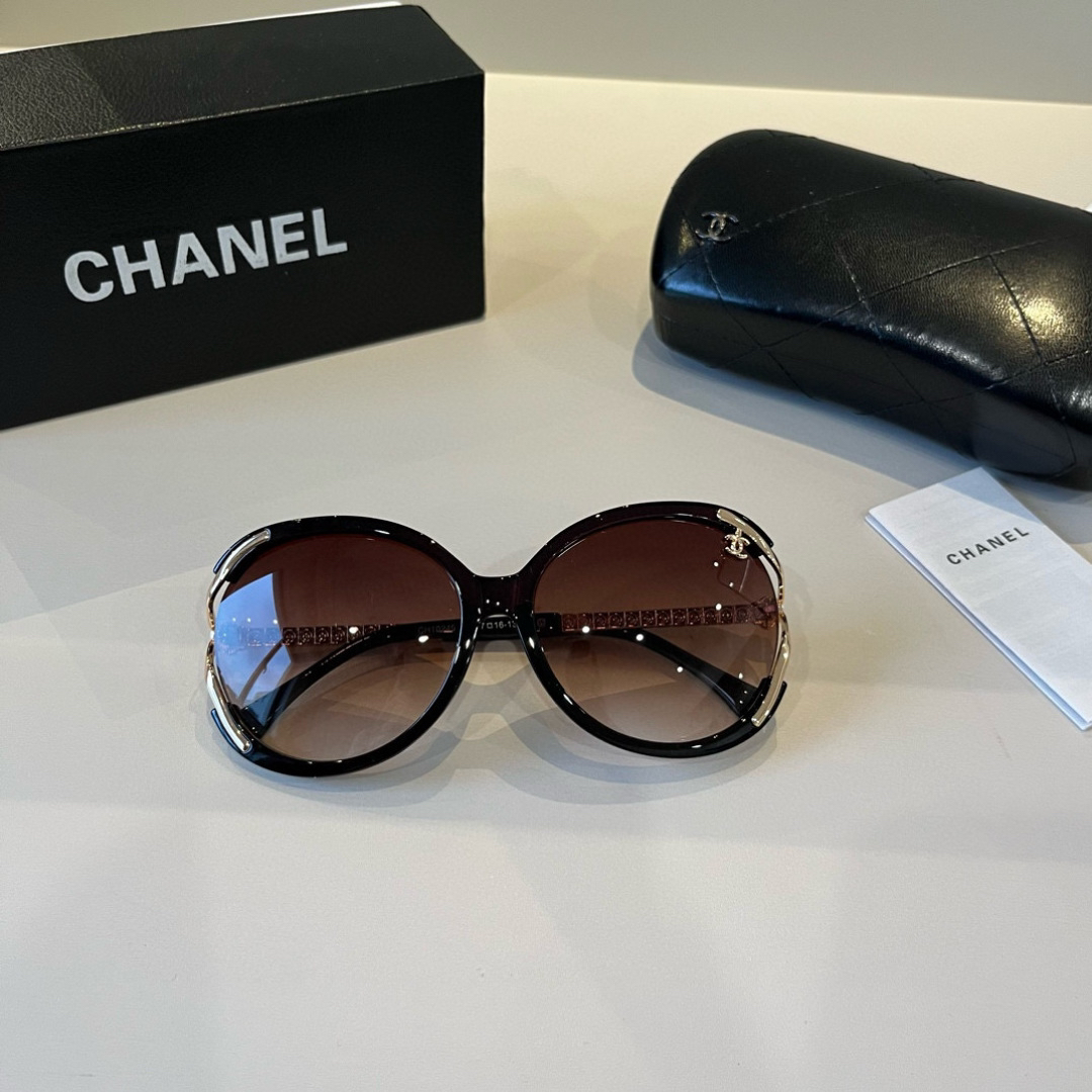 Chanel round frame sunglasses